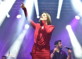 Merve Özbey’in konserinde kavga: 1’i polis 2 kişi bıçaklandı
