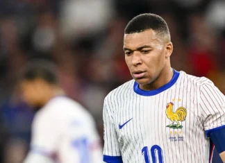 Mbappe binlerce euroluk prim dağıttı: Polislere soruşturma açıldı