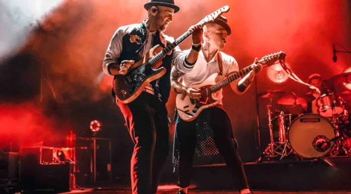 Bursa’daki Athena konseri yangın sebebiyle yarıda kaldı