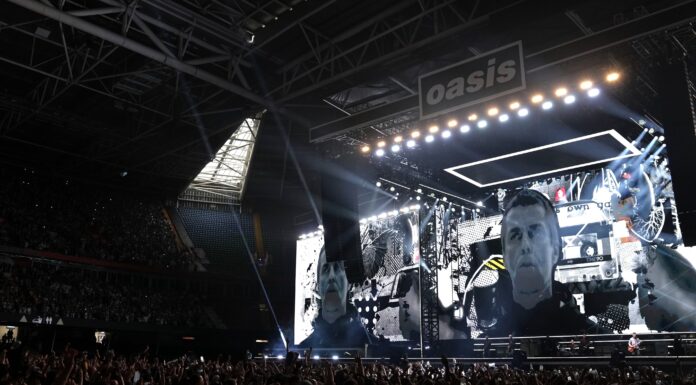 Oasis konserinde trajedi: 1 kişi öldü