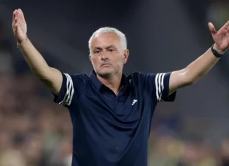 Jose Mourinho: ‘Bizimle oynayacakları için Benfica da mutlu değildir!’