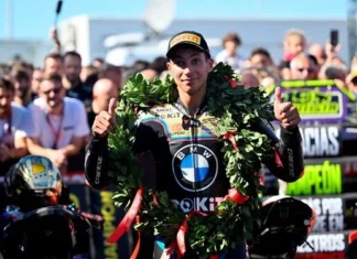 Toprak Razgatlıoğlu üçüncü kez Dünya şampiyonu