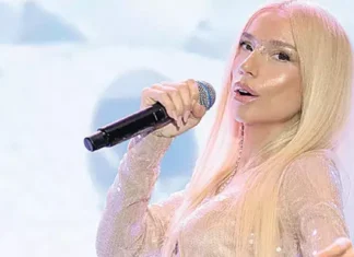 Gülşen’in beyaz tarzı