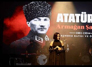 Atatürk’ün sevdiği şarkıları söyledi