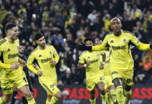 Fenerbahçe, Süper Lig’de Konyaspor’u 4-0 mağlup etti